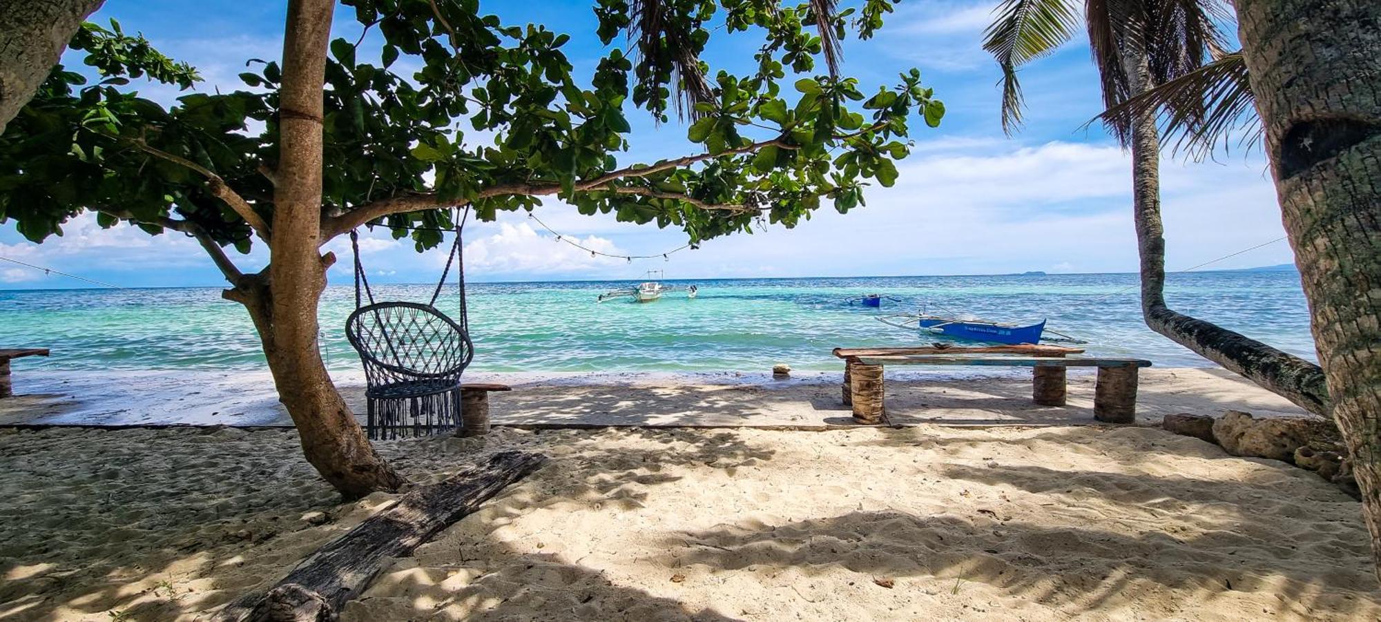 Albergue Blue House Backpackers Siquijor San Juan  Exterior foto